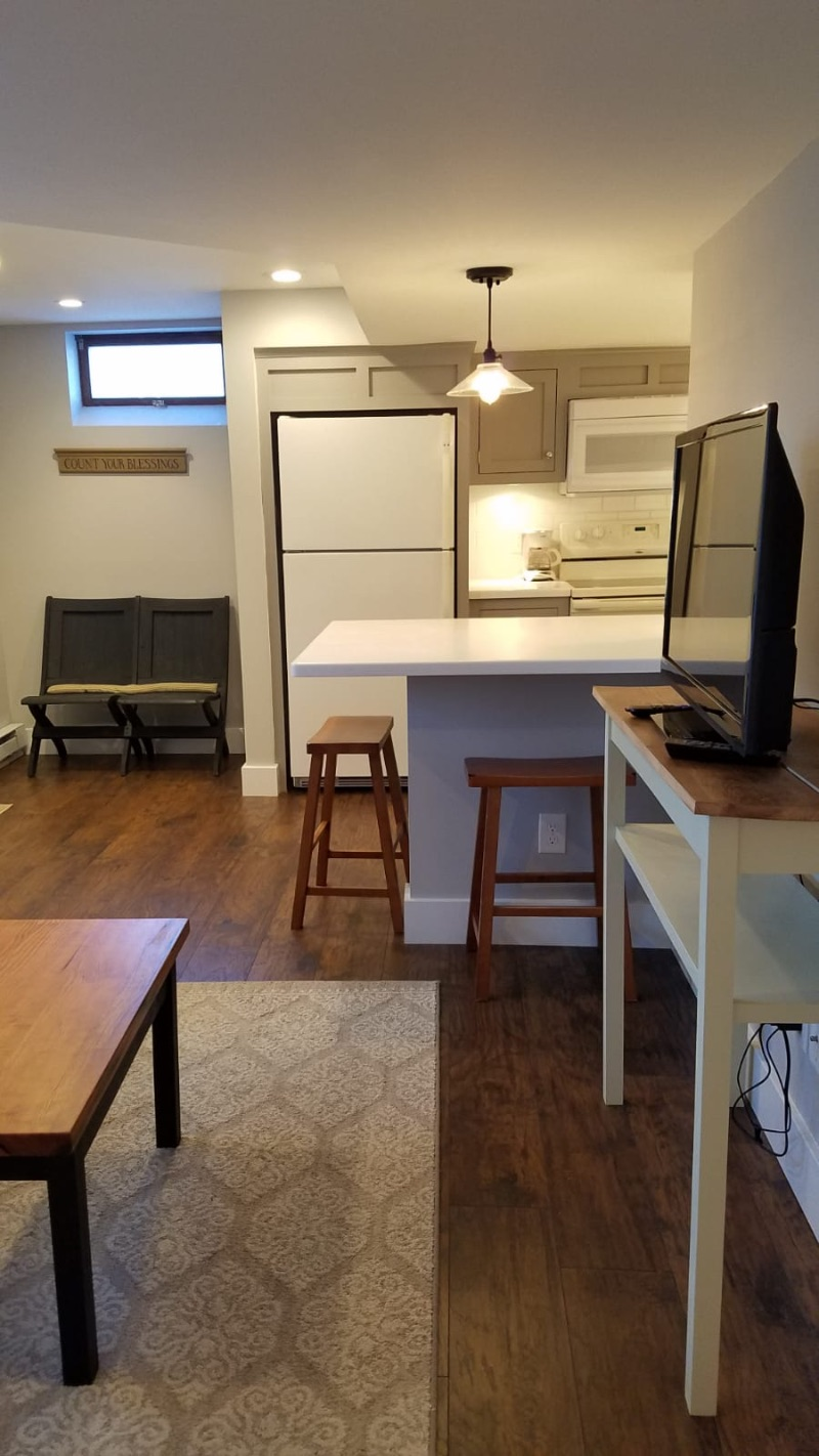 Private Apartment with Outdoor Space - Photo 9