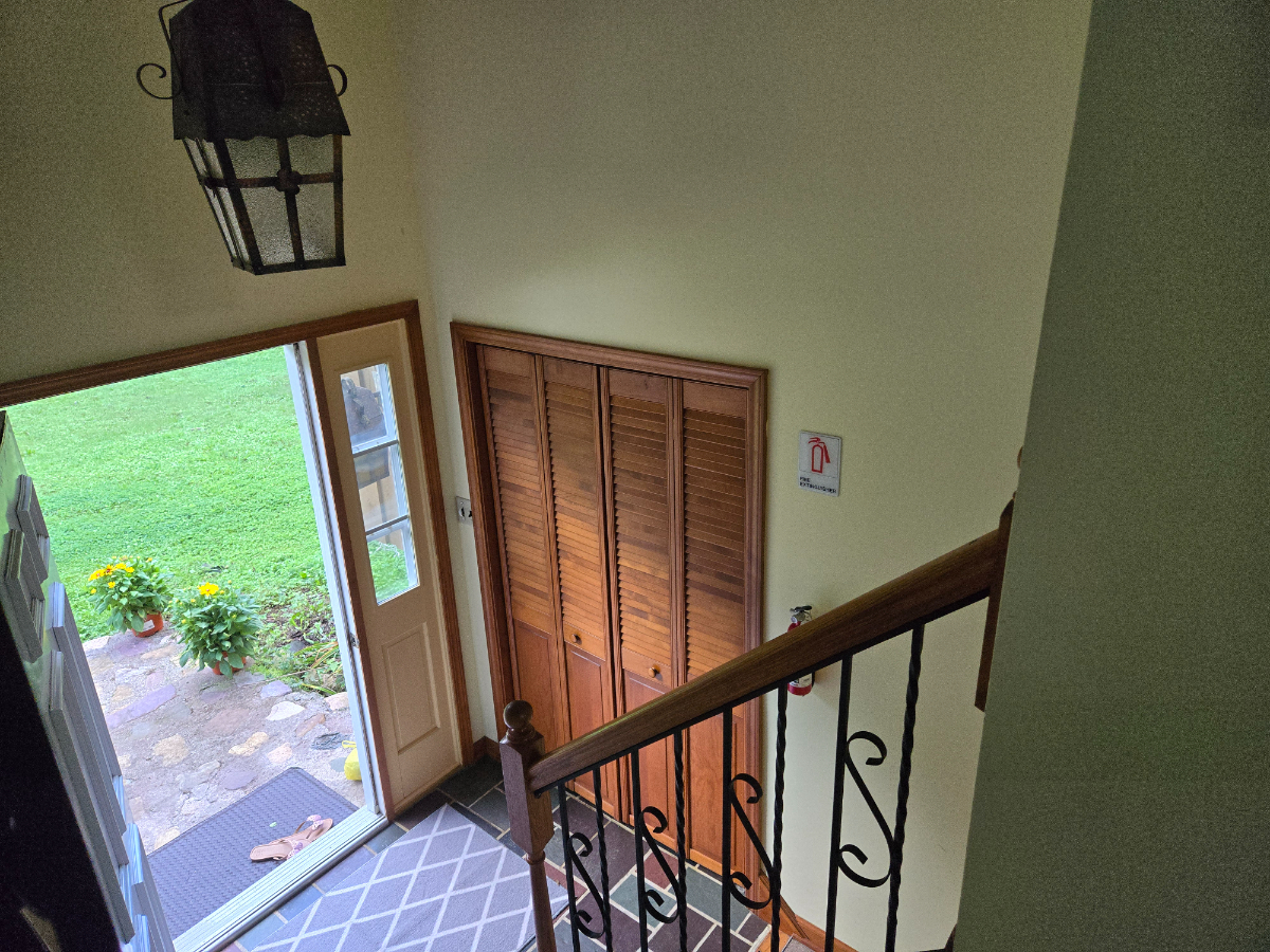 SHELBURNE RENTAL BEAUTY SETTING 2 BEDROOM AVAILABLE - Photo 3