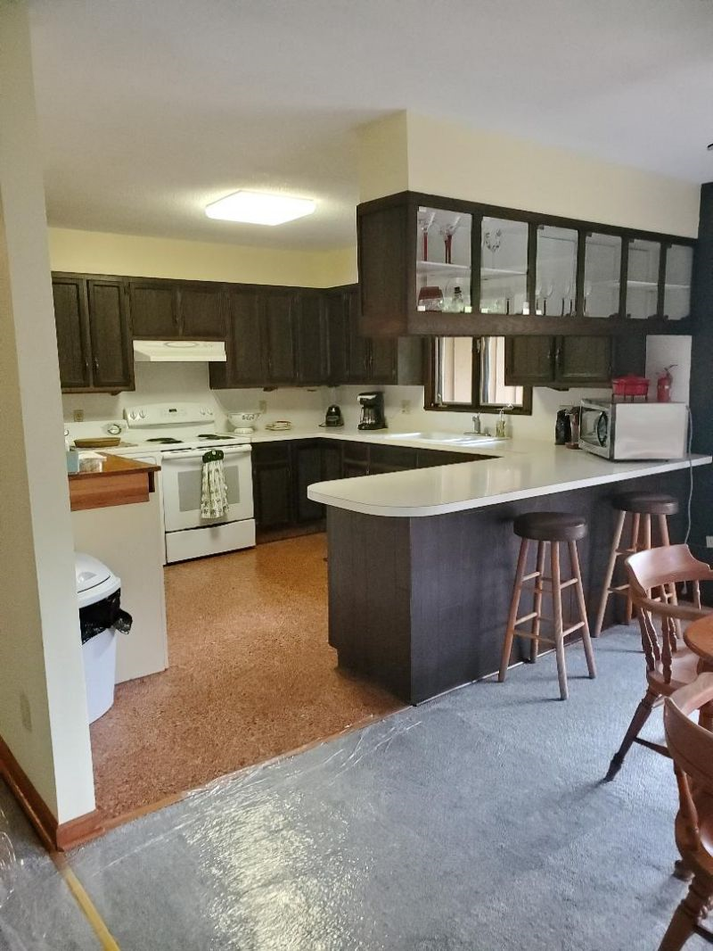 SHELBURNE RENTAL BEAUTY SETTING 2 BEDROOM AVAILABLE - Photo 6