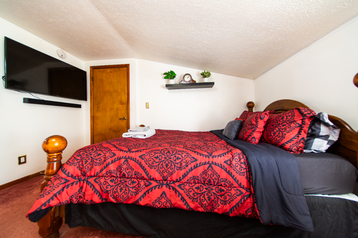 Broad St Bungalow by Mt Cottages in Parkersburg - Photo 4