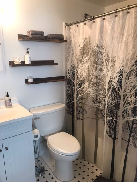 Beautiful loft studio space in the center of Burlington with lake views, garage parking available fo - Photo 8
