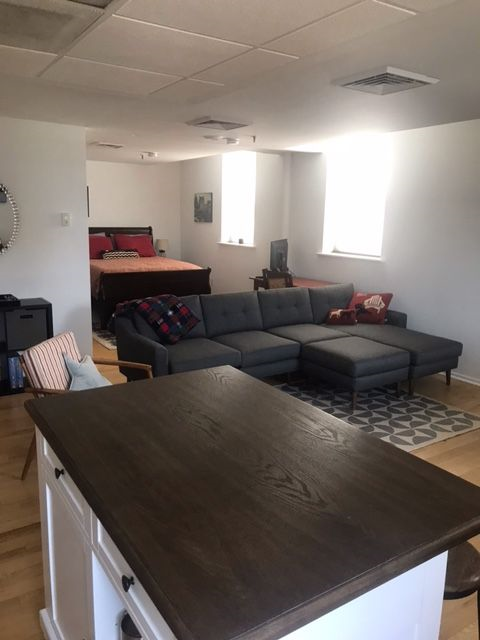 Beautiful loft studio space in the center of Burlington with lake views, garage parking available fo - Photo 5