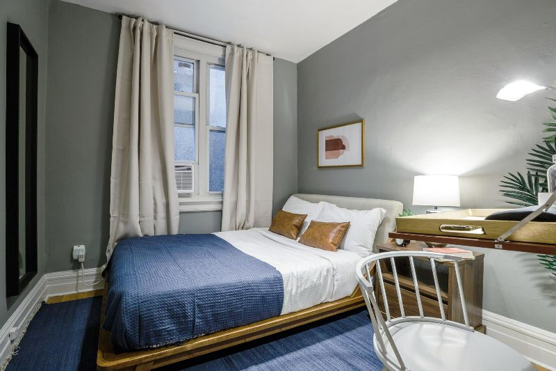 Full Room in Chelsea 232 B