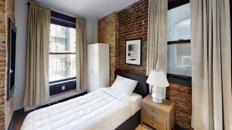 Full Room in Upper East Side 157 A
