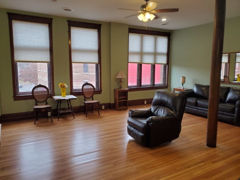 Beautiful Historic 2 Bedroom Apartment (with... - Photo 4