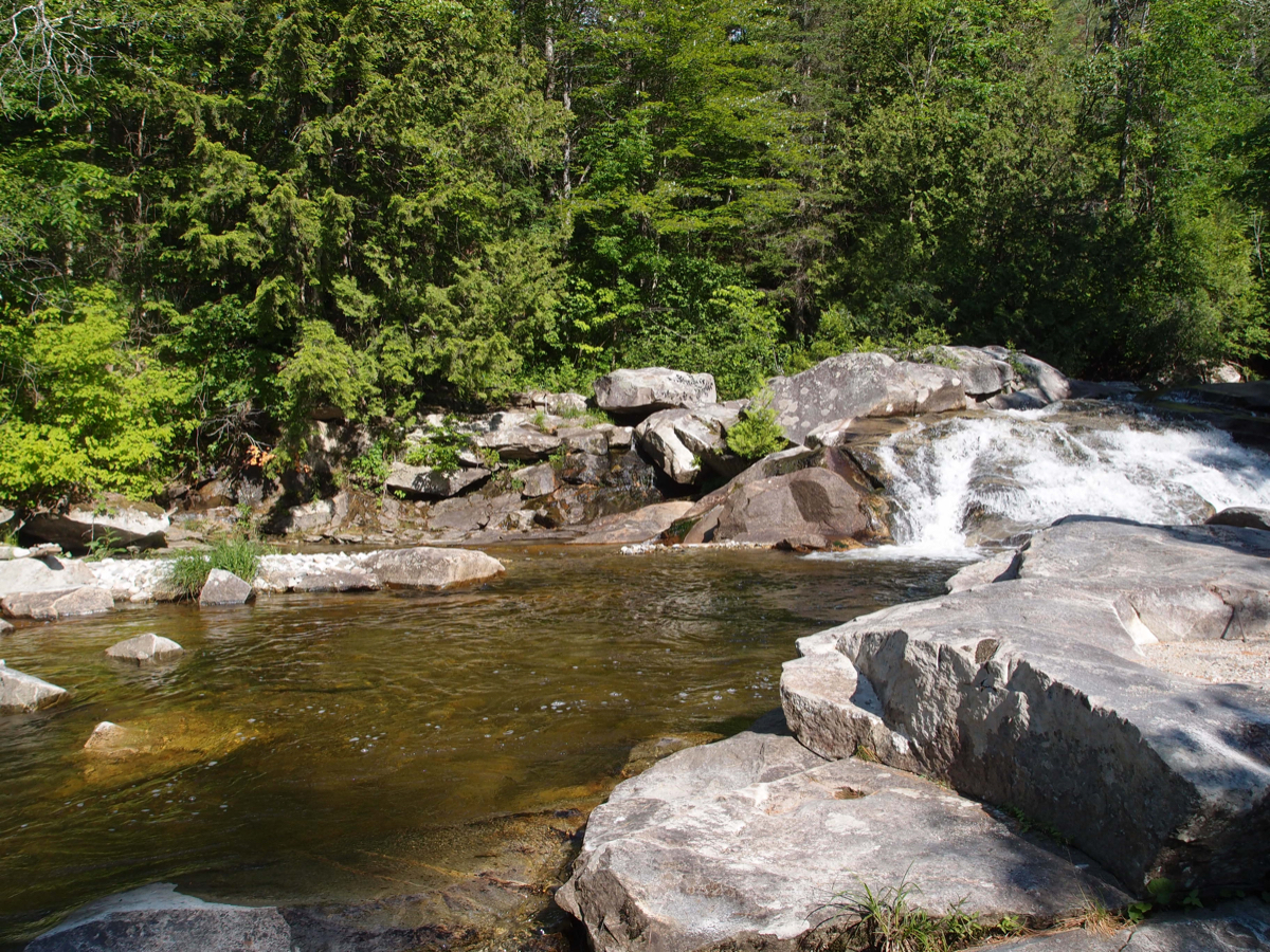 Waterfall Quilts/Nana's House next to Waterfall/trails/brook - Photo 8