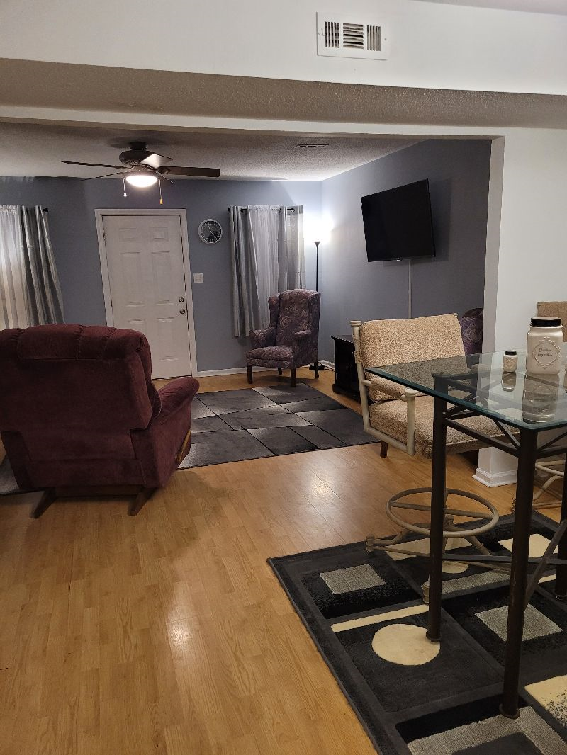 2 BR - 2 Story - unit D Ashland