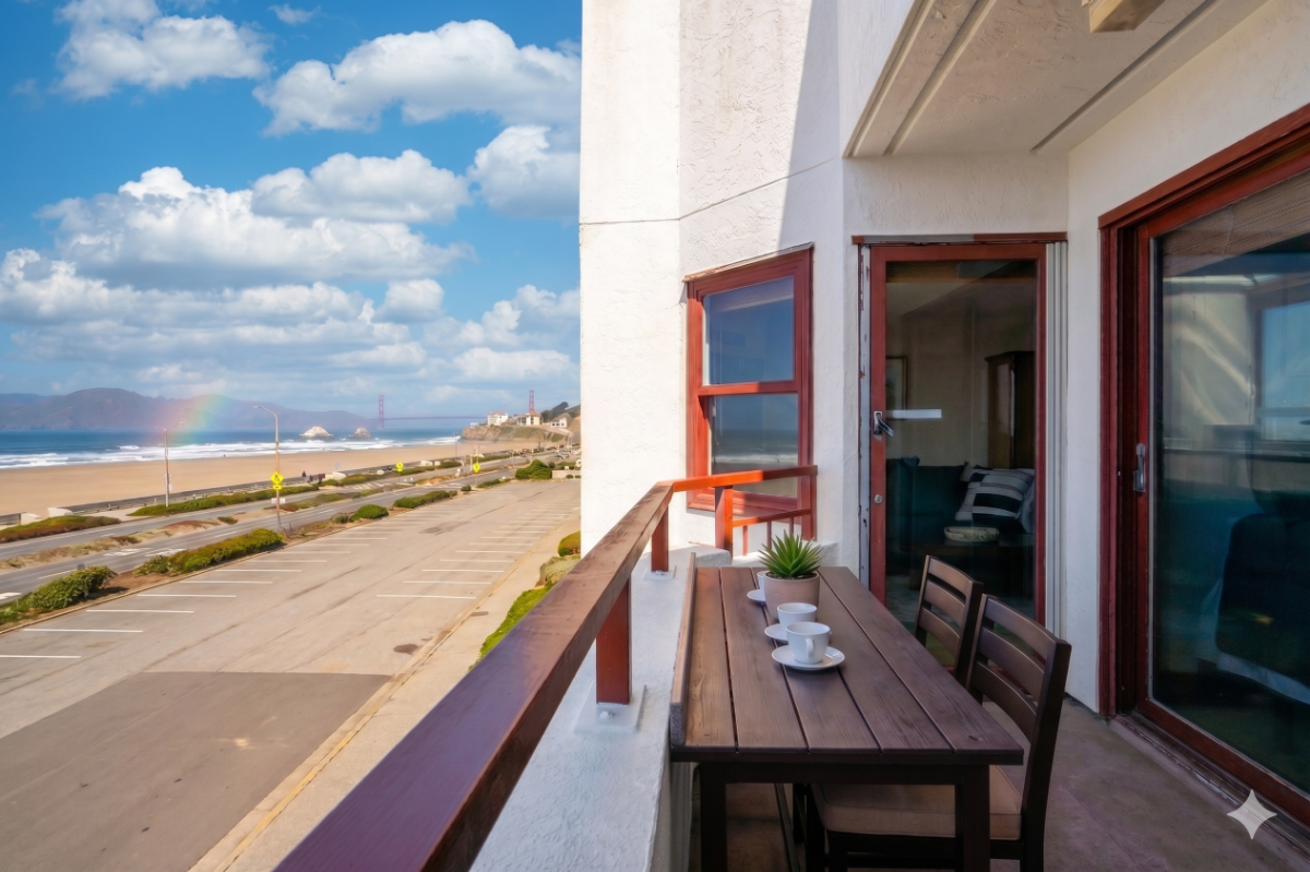 DIRECT VIEW! OCEANFRONT City Living at the Beach- inc maid service & Utiities - Photo 3