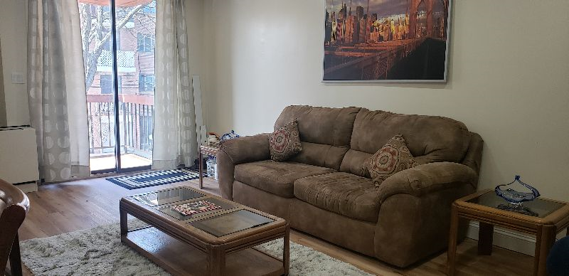 3Bed /2 Bath Condo On A Beautiful Tree Lined Street . Fresh Meadows NY 11365 - Photo 2