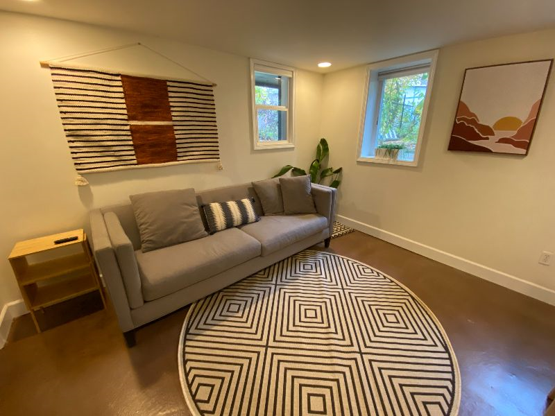 Close-In Irvington Escape - Entire Studio Apartment - Photo 2