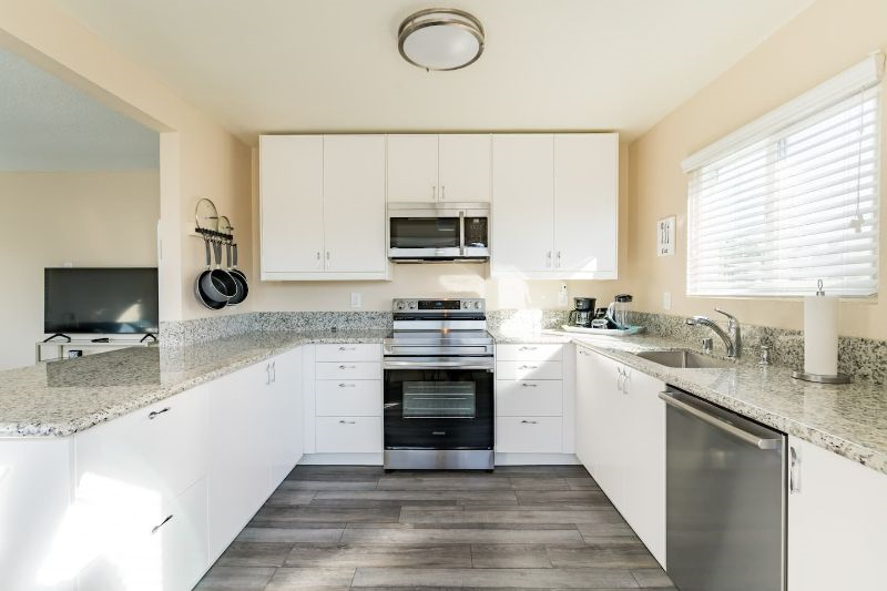 UPSTAIRS BEACH RETREAT with AC-DOD-nurses-parking-patio-remodel-500 steps to beach - Photo 2