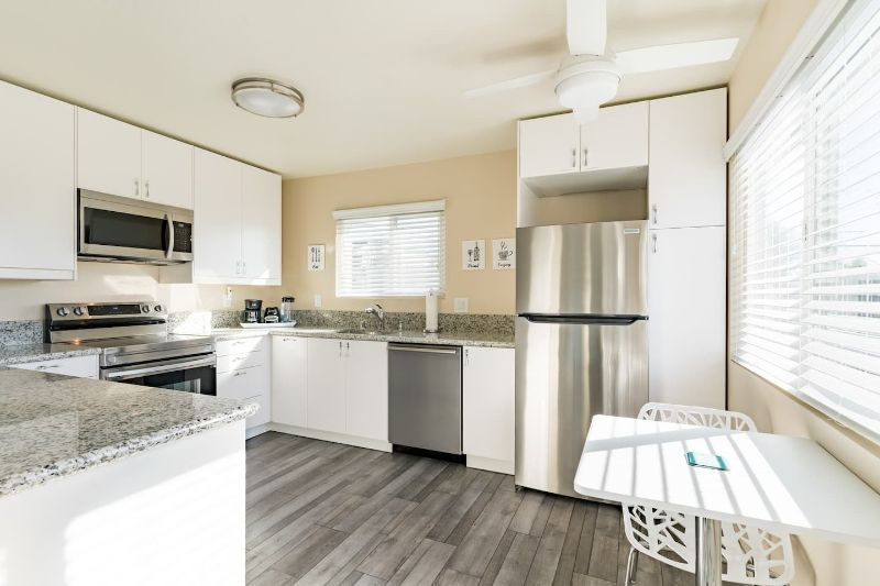 UPSTAIRS BEACH RETREAT with AC-DOD-nurses-parking-patio-remodel-500 steps to beach - Photo 6