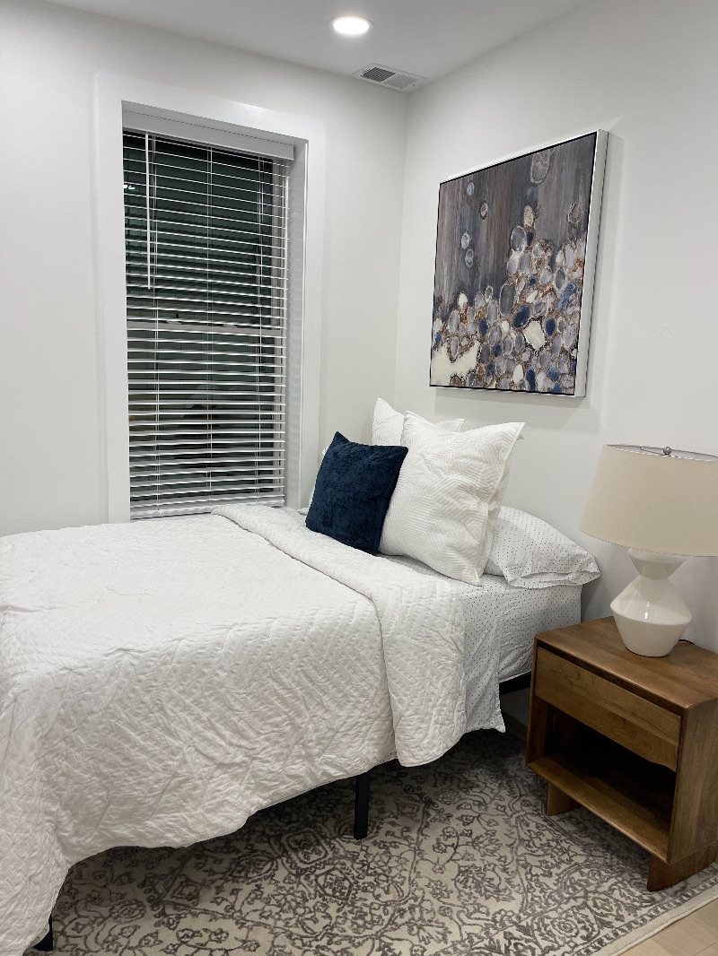 Cozy and New 2 Bedroom Apartment - Photo 9
