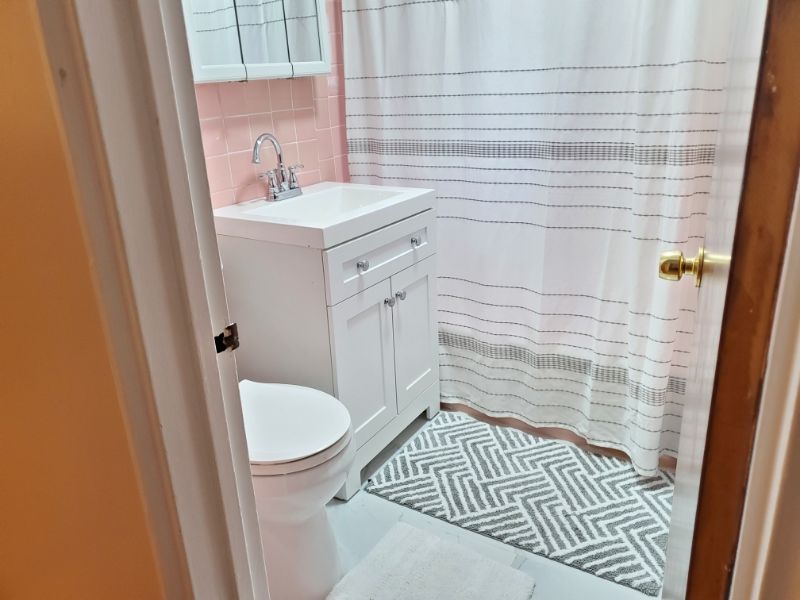 Recently refurbished fully furnished 2 bed rooms. Close to hospital and colleges - Photo 7