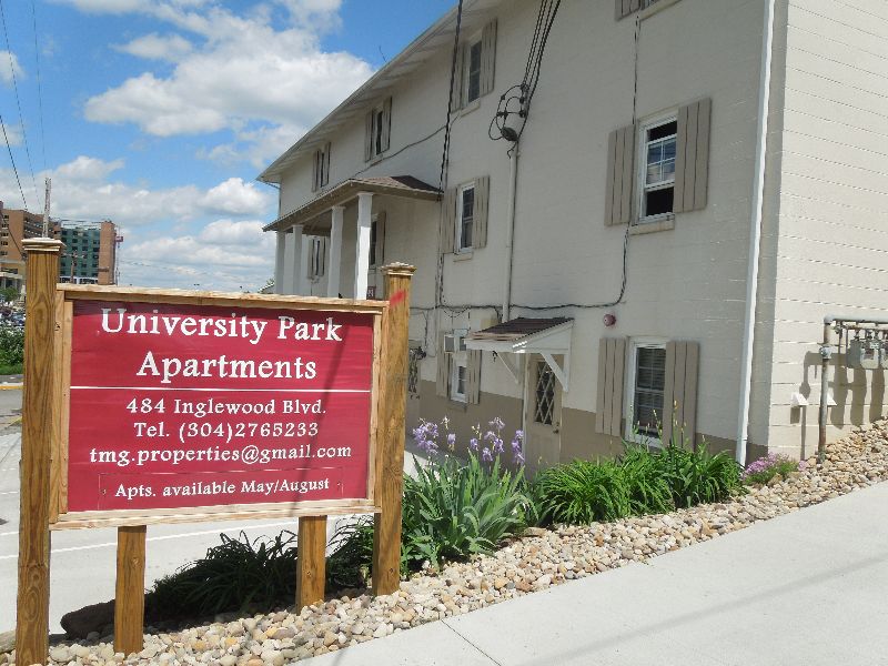 Beautiful semi-furnished efficiency (Apt. 2)