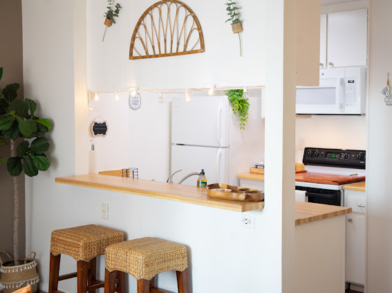 DESERT ROSE COCOON 1Bed/1Bath Condo in Normal Heights, In-Unit Laundry, Gated, Free Parking, Full Kitchen & Relaxing Bathtub - Photo 5