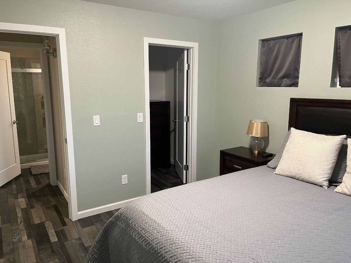 Modern Avenues Loft Close to Downtown - Photo 9