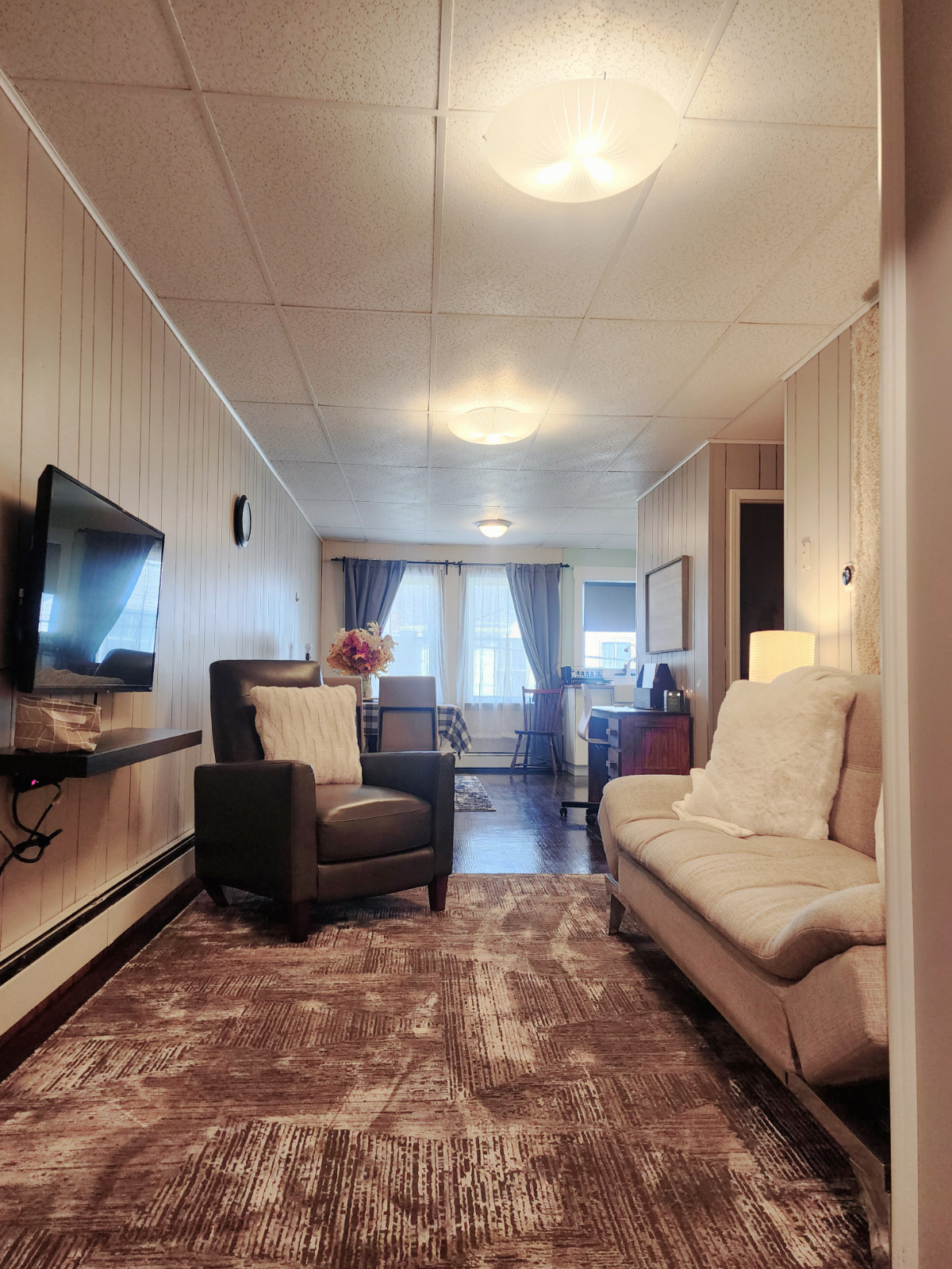 Terri's Place Clean/ Comfortable & Fully Loaded - Photo 8