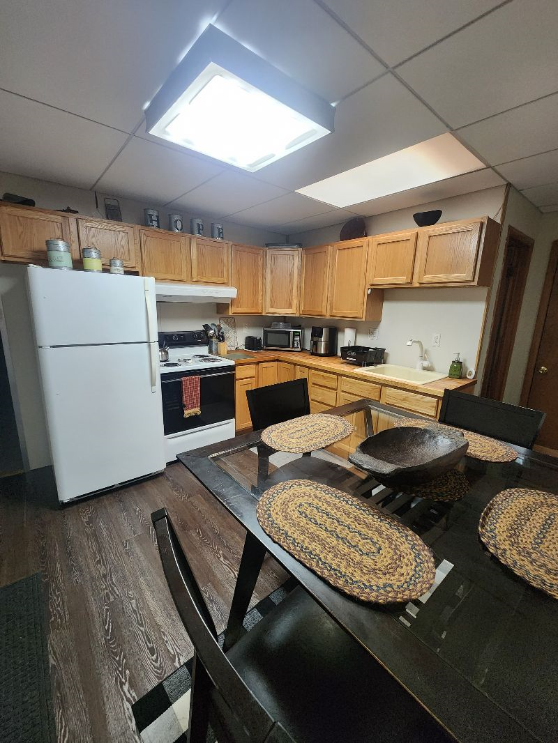 Terri's Place Clean/ Comfortable & Fully Loaded - Photo 8