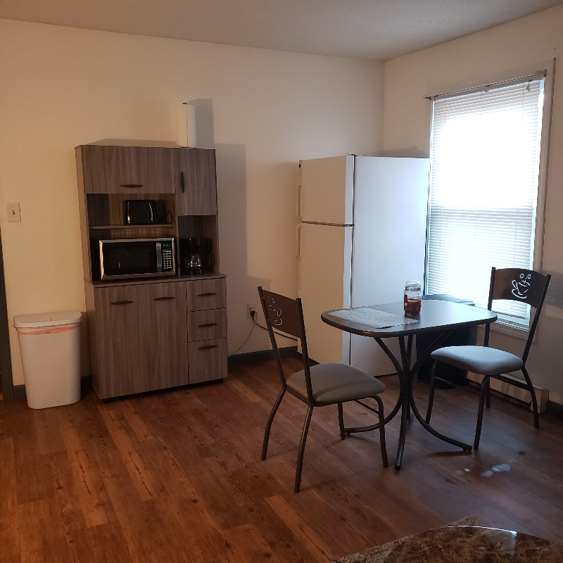 Private Queen size Bedroom 5 near UVM & local town - Photo 7