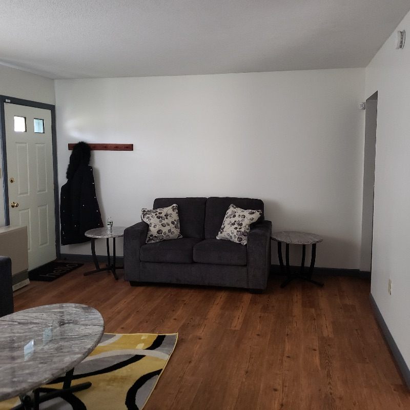 Private Queen size Bedroom 5 near UVM & local town - Photo 10