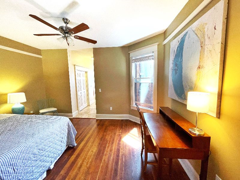 Updated, Ultra-Clean, 4-min Walk to St. James