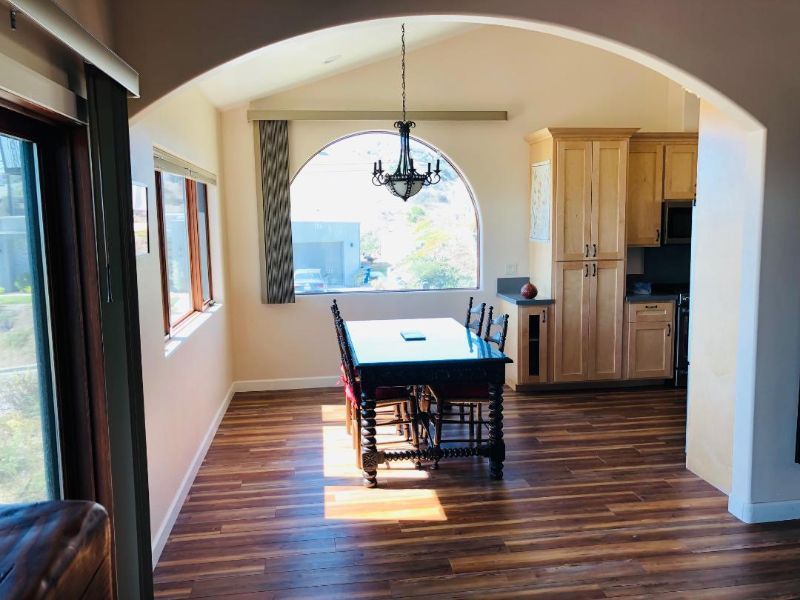Whole House, 4 bedrooms, 2.5 baths, patios, garage - Photo 6