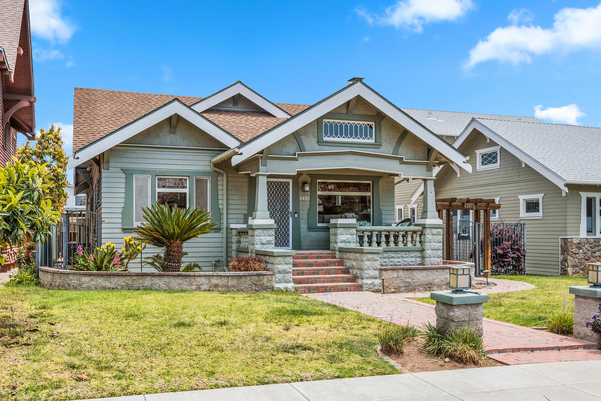 Craftsman Bungalow home for rent in N. Mission Hills - Photo 1