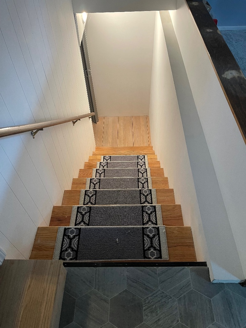 2 Bedroom Lower Level Apartment - Photo 9