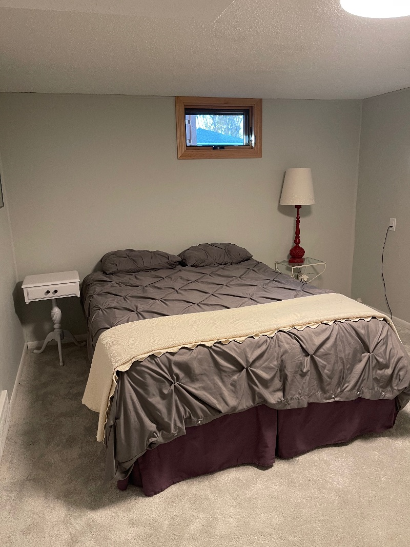 2 Bedroom Lower Level Apartment - Photo 10