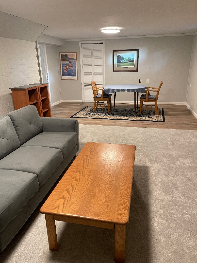 2 Bedroom Lower Level Apartment - Photo 11