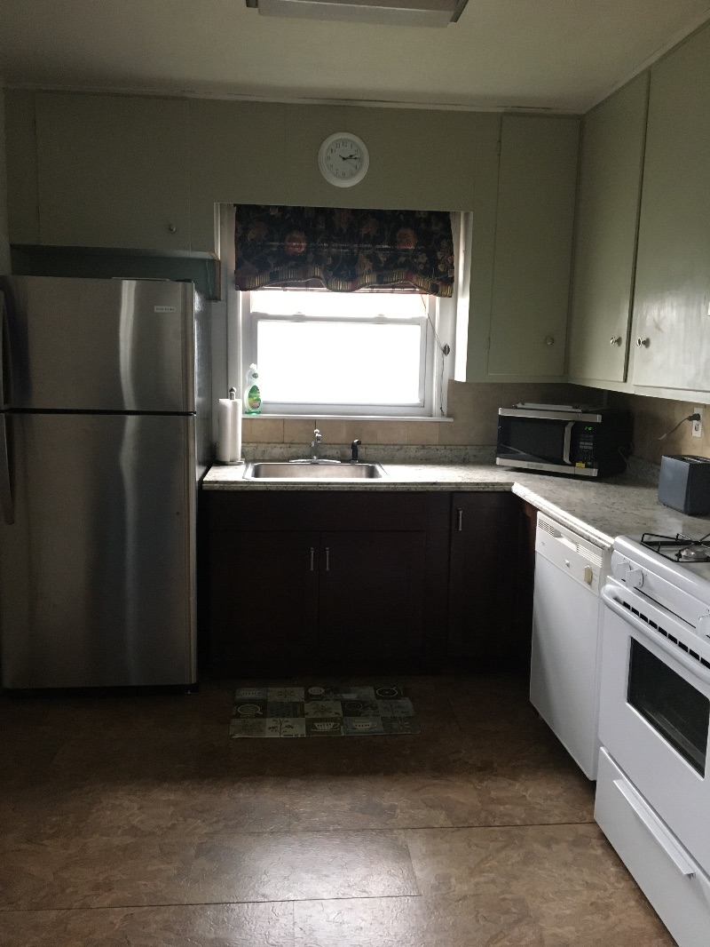 Quiet 2 bedroom near hospitals - Photo 8