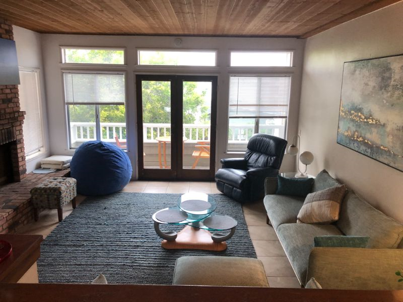 Sunny Pacific Beach Gem Great Views/Beach Access - Photo 1
