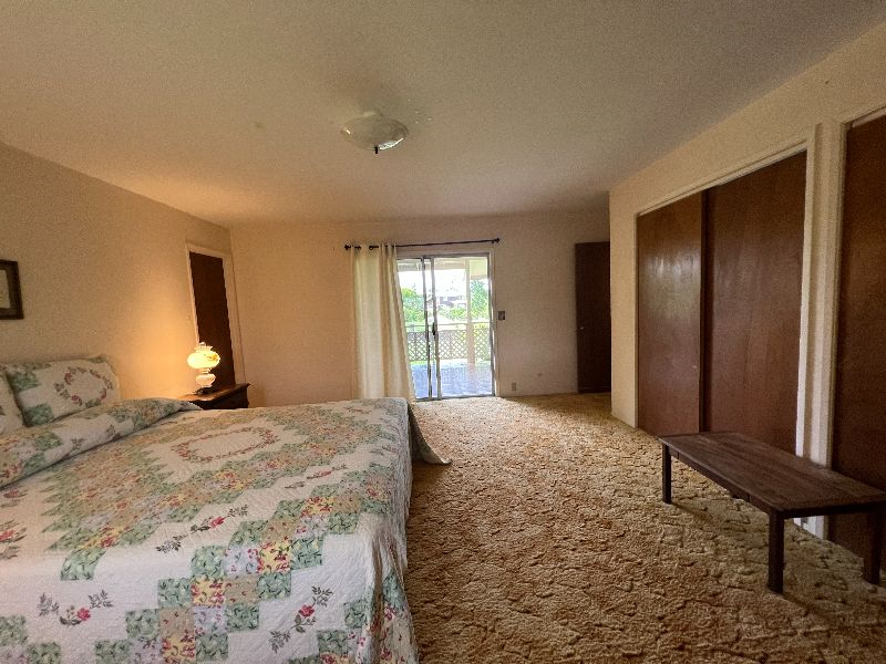 Spacious Bedroom with Balcony