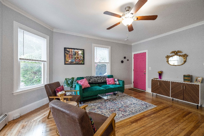Beautiful Stylish Downtown 2 bedroom