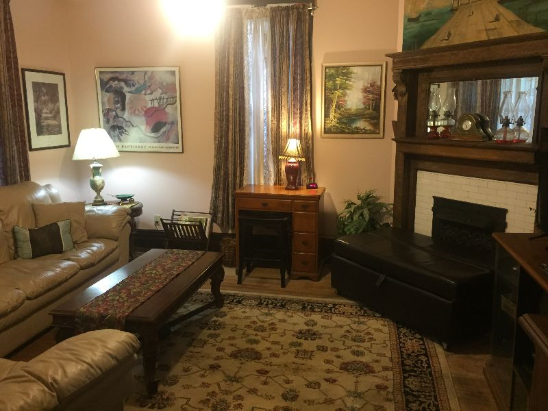 Safe & Secure affordable fully furnished Travel Nurse lodging. - Photo 2