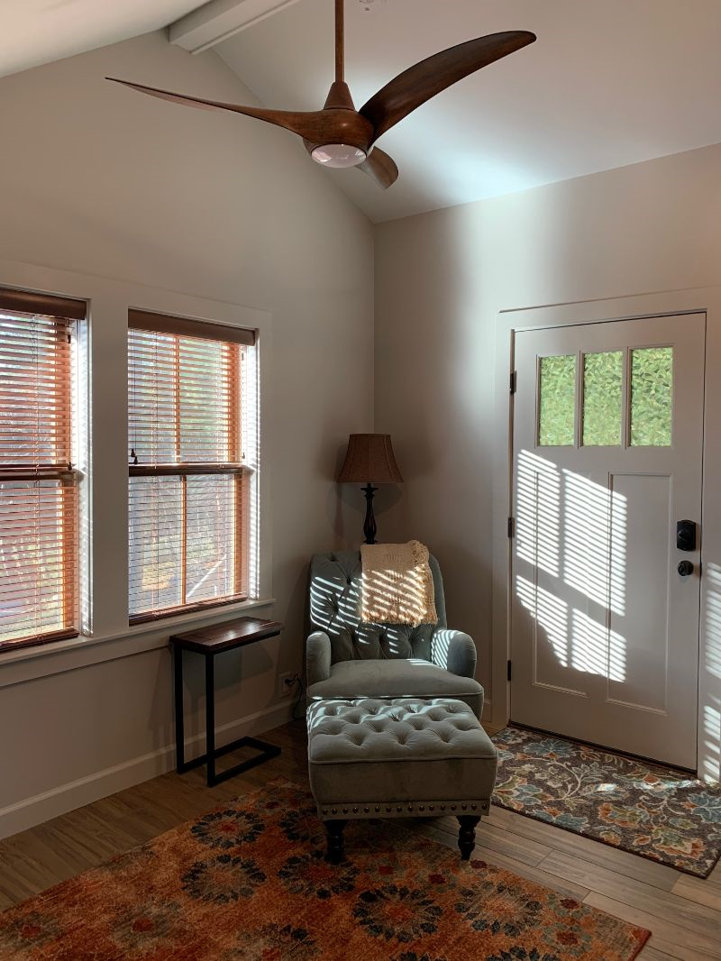 Studio (over garage) with Private Bath and Entrance - Photo 8