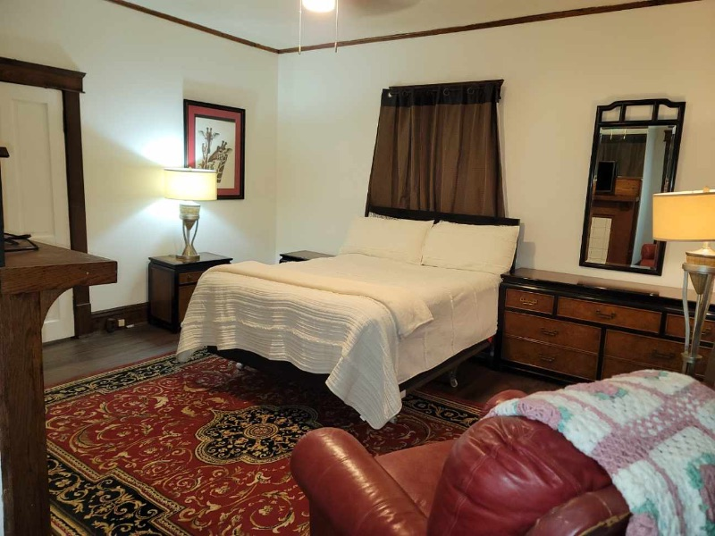 Travel Workers  Furnished -  2 bd 2 bath  available - Photo 11