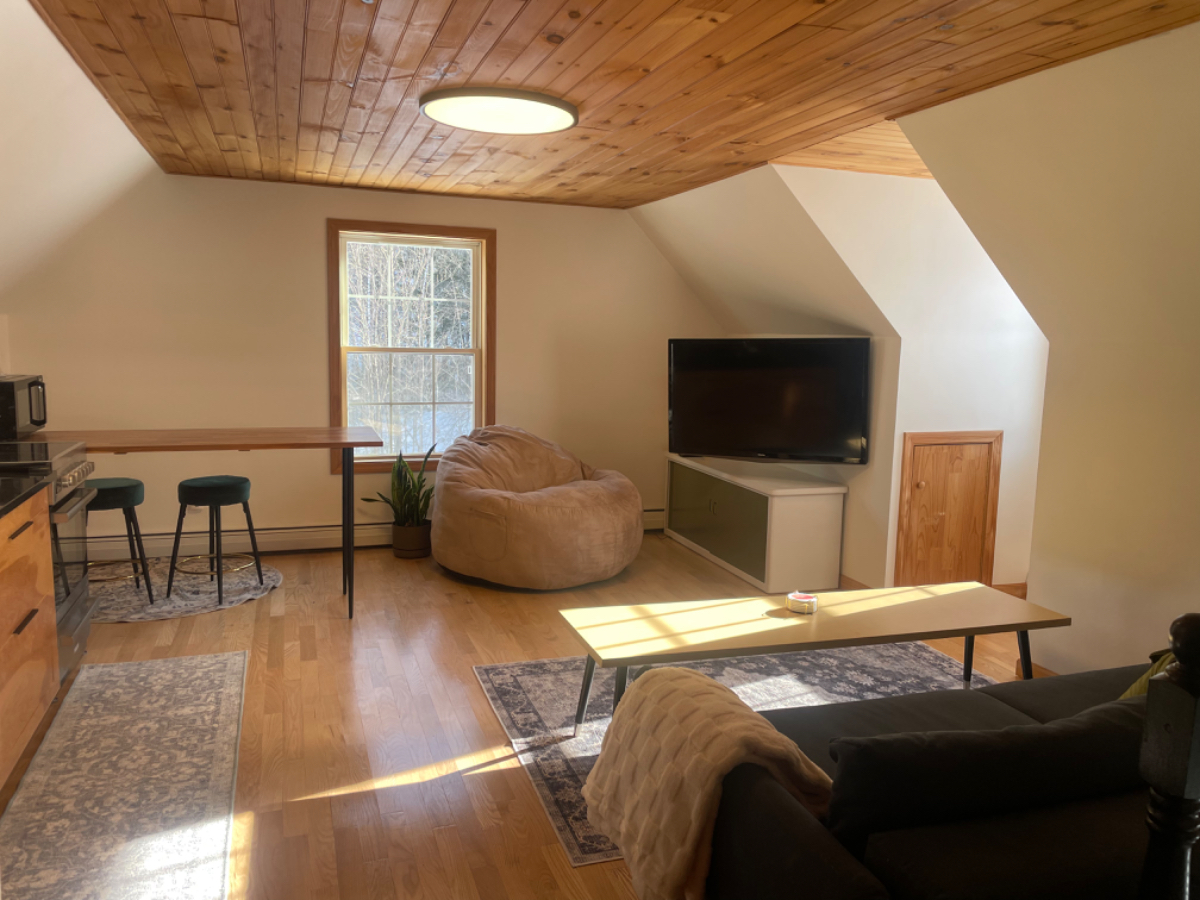 Pets welcome-Beautiful Vermont 1 bedroom Apartment - Photo 2