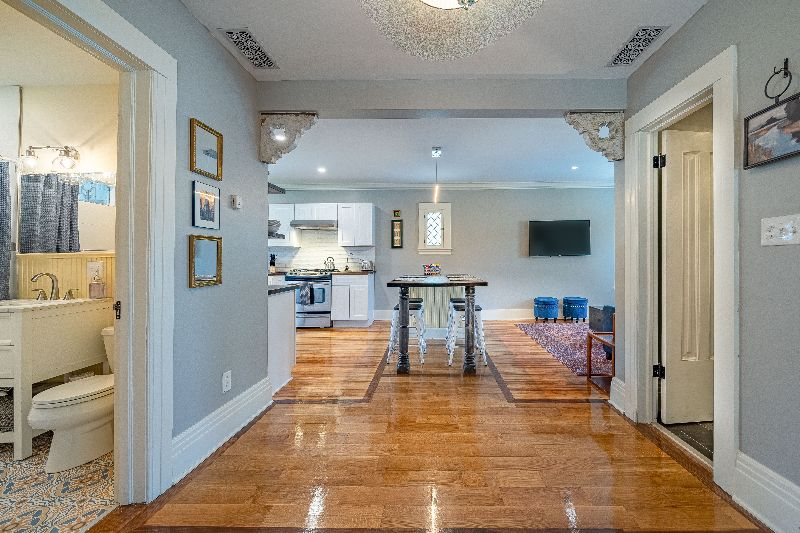Completely new 2 BR, 1.5 BA near hospitals and universities - Photo 8