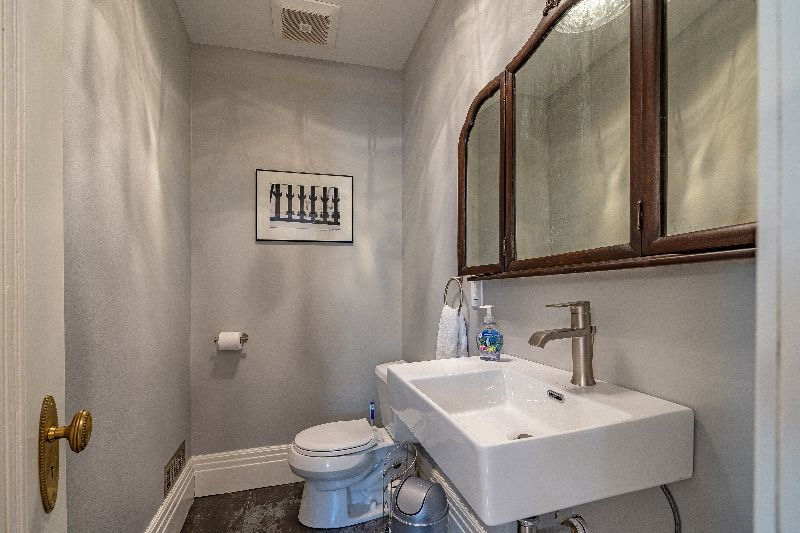 Completely new 2 BR, 1.5 BA near hospitals and universities - Photo 11