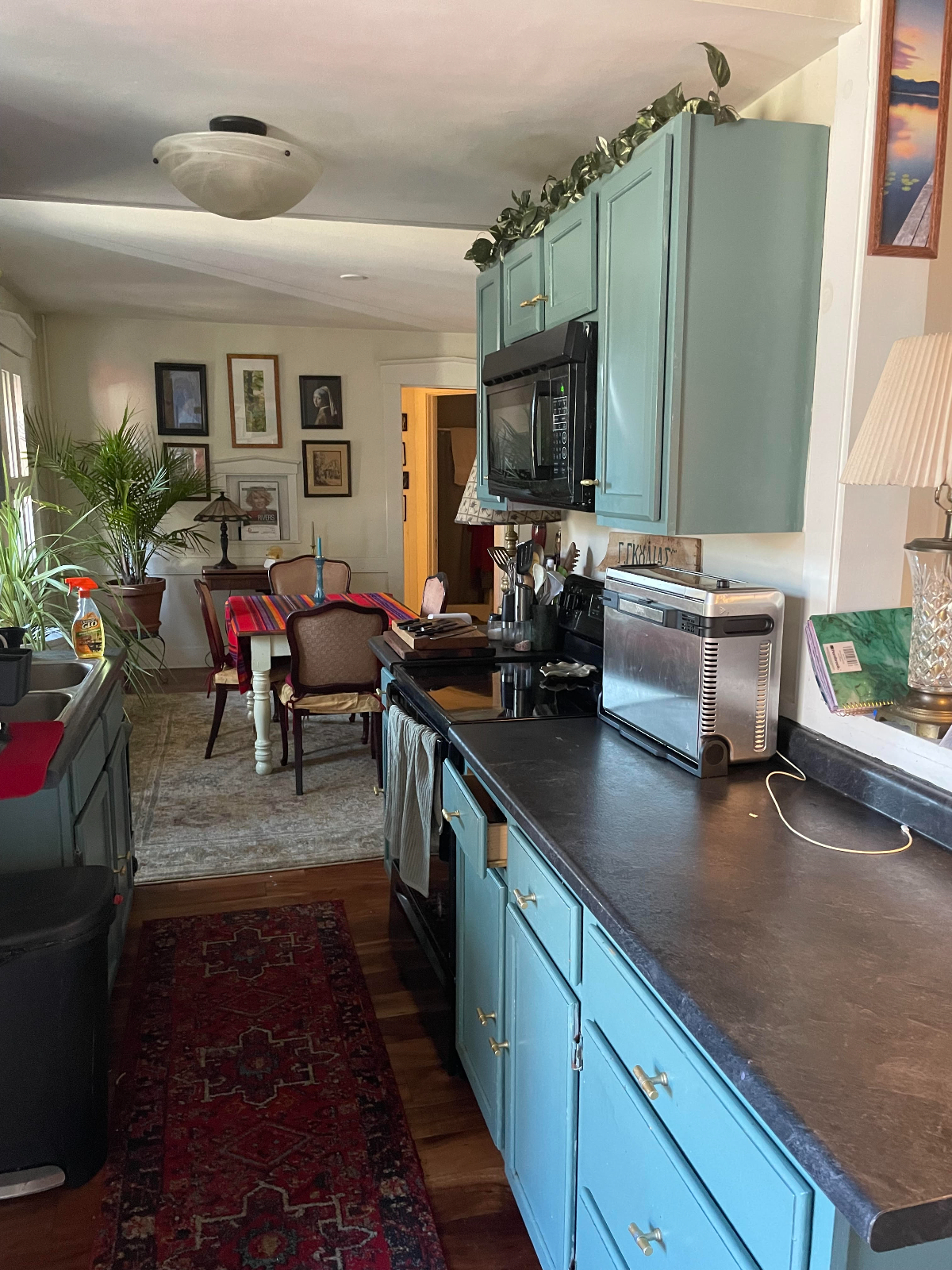 PET friendly, NON-SMOKING, 1600 sq ft duplex apt in downtown Rutland (Avail. 1/1/27 - 3/31/27) 1 mil - Photo 9