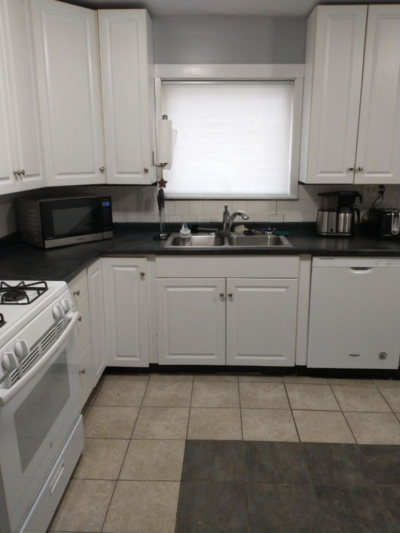 98 Gibson Ave Apt 3 - Photo 3