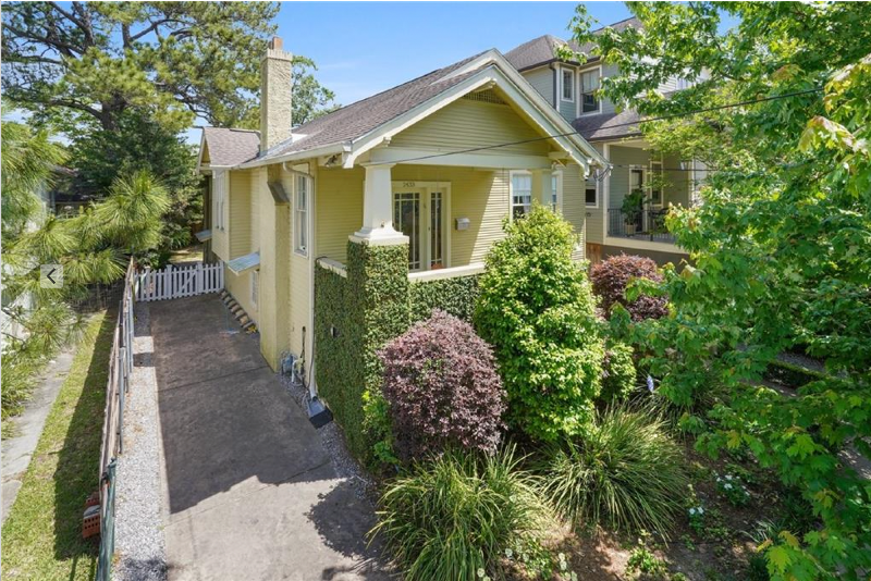 Luxury Residential Home - Photo 2