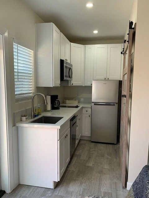 Studio Serenity in South Mission Hills - Photo 4