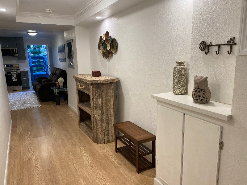 One Bedroom Oasis Near Hospitals - Photo 4