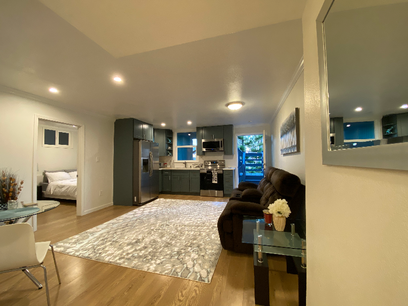 One Bedroom Oasis Near Hospitals - Photo 1