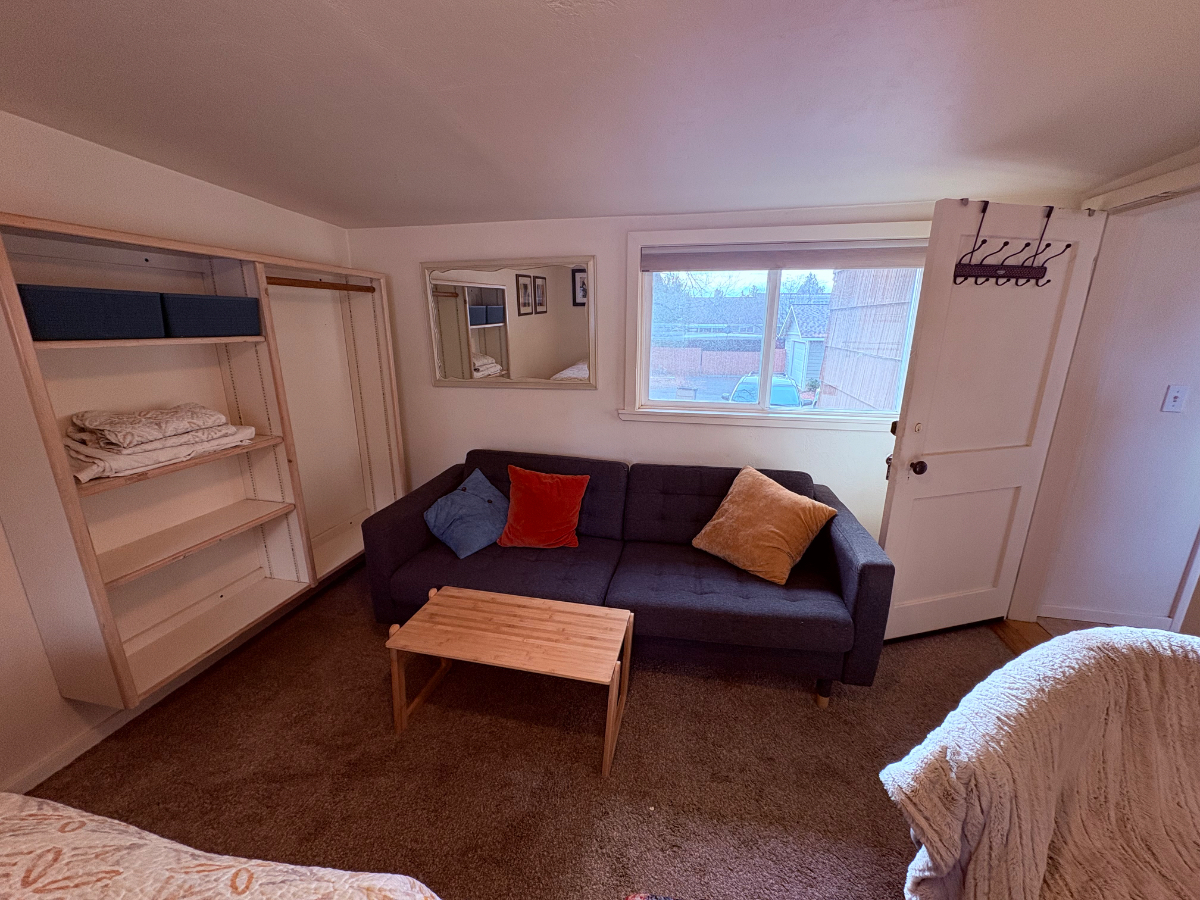 Tiny House Cottage on Park near near downtown - Photo 5