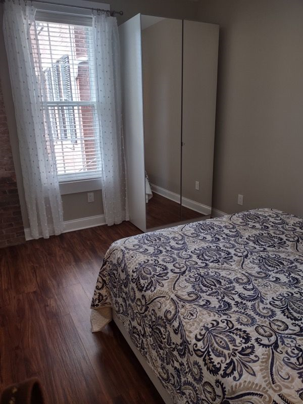 #1 - 1 BD apartment w/ private garage - Photo 6