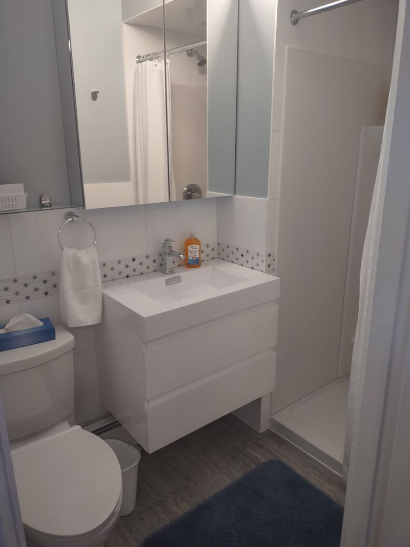 #1 - 1 BD apartment w/ private garage - Photo 6